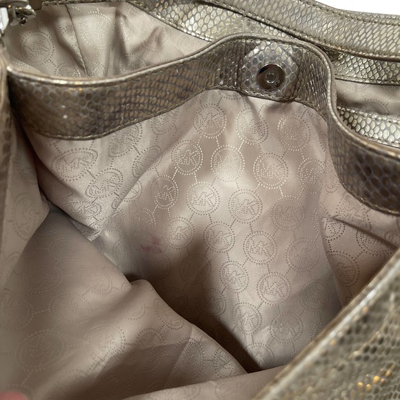 MICHAEL KORS JULIAN PYTHON PRINT LARGE GOOLD HOBO - Picture 9 of 10